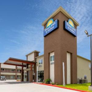 Days Inn  Suites by Wyndham DowntownUniversity of Houston Houston Texas