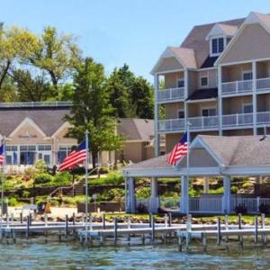 Bay Pointe Inn