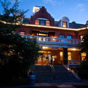 mcmenamins Edgefield troutdale Oregon