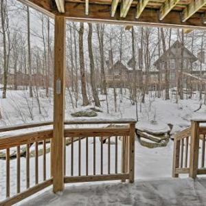 Comfy Ski-In and Ski-Out Hideaway in Jay Peak Resort!