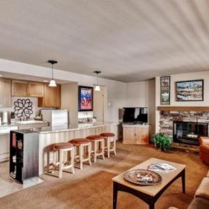 Bend Condo with Deck Resort Style Amenities and Views Oregon