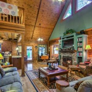 Remodeled Sapphire Resort Cabin In Nantahala!