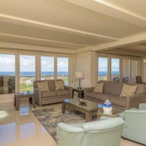 Rise & shine in paradise! Stylish Bayview condo beachfront resort shared pools &jacuzzi Pet friendly