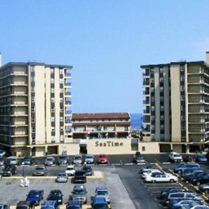 Vacation Resort Condos Steps to the Beach in Ocean City