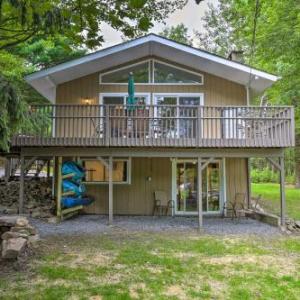 Serene Emerald Lakes Escape with Deck and Large Yard!