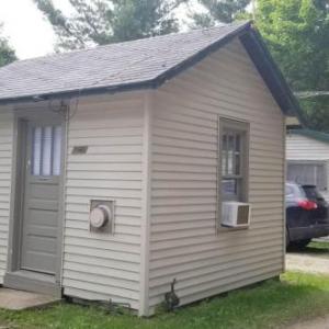 trout Cabin   Waterfront resort on Fremont Wolf River Fremont Wisconsin