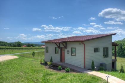 Afton Mtn. Vineyards: Damy Cottage - image 10