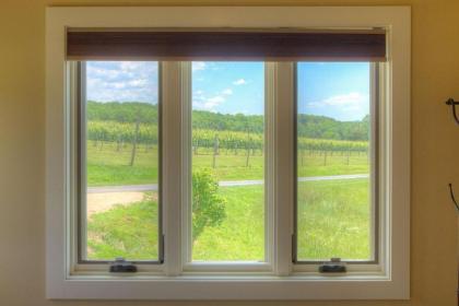 Afton Mtn. Vineyards: Damy Cottage - image 7