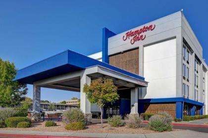 Hampton Inn Albuquerque - University/Midtown - image 2