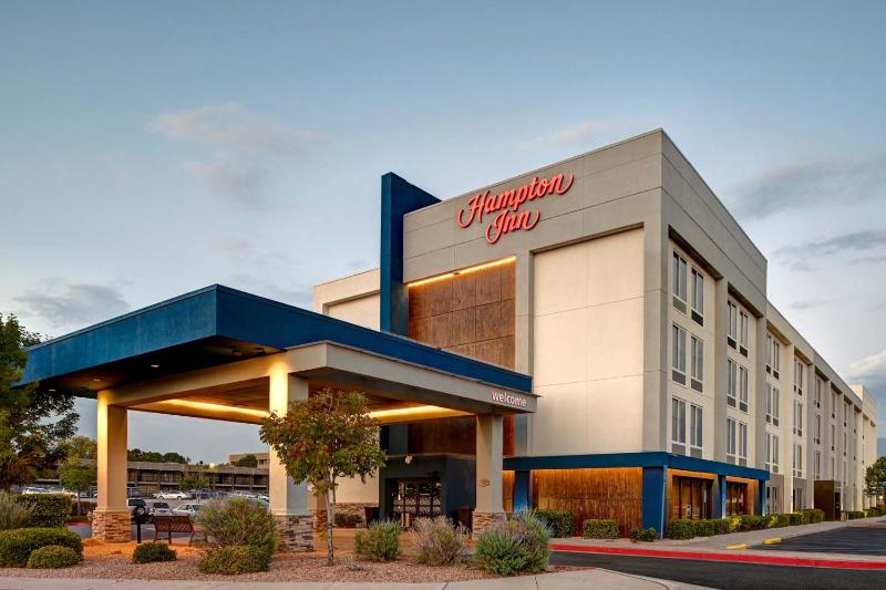 Hampton Inn Albuquerque - University/Midtown - image 3