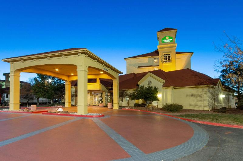 La Quinta by Wyndham Albuquerque West - image 7