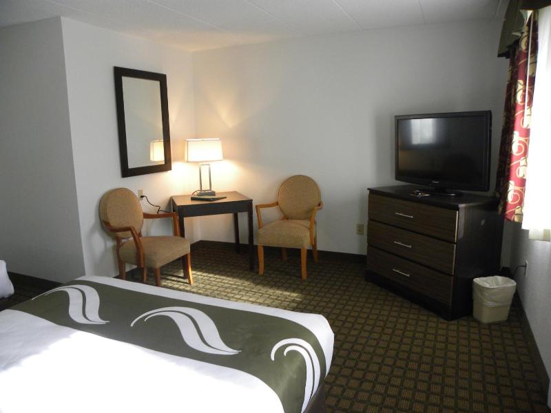 Quality Inn Mount Vernon - image 4