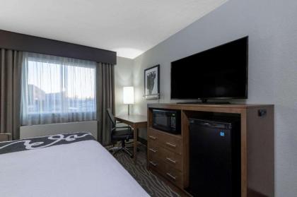 La Quinta by Wyndham Anchorage Airport - image 10