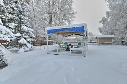 Cozy Apartment Less Than 4 Miles to Downtown Anchorage! - image 2