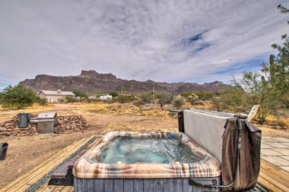 Apache Junction Escape with Hot tub and mtn Views Arizona