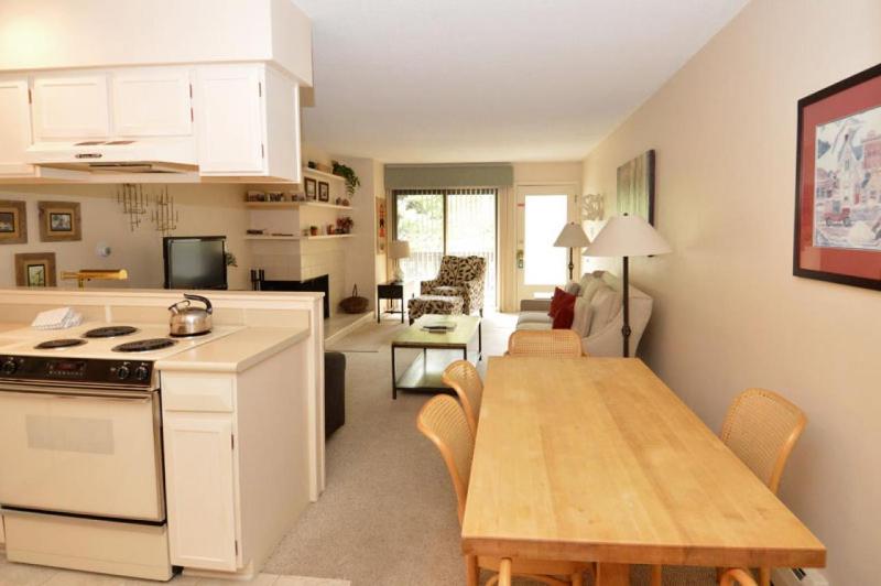 210 Cooper Unit 2D - image 6