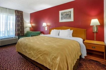 Quality Inn Northlake - image 2