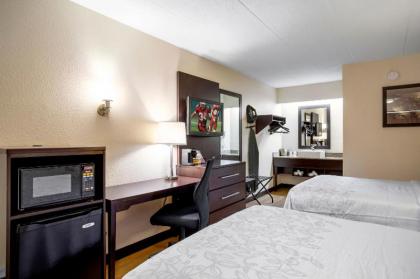 Red Roof Inn PLUS+ Atlanta - Buckhead - image 16