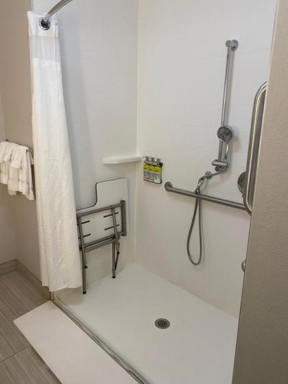 Holiday Inn Express & Suites Atlanta Airport NE - Hapeville an IHG Hotel - image 16