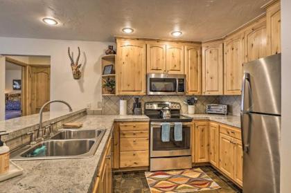 Condo with Great Proximity to trails and Slopes Avon Colorado