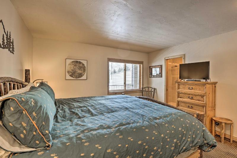 Condo with Great Proximity to Trails and Slopes! - image 6