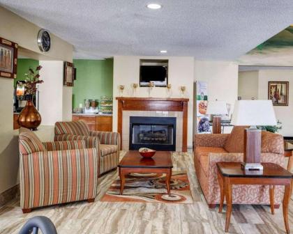 Quality Suites Baton Rouge East - Denham Springs - image 9