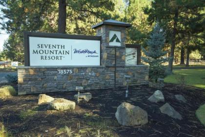 Seventh Mountain Resort - image 13