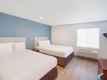 WoodSpring Suites Bentonville - image 15