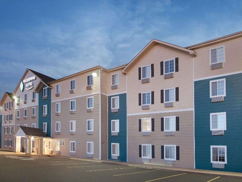 WoodSpring Suites Bentonville - image 7