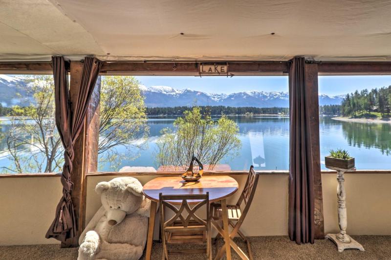 Luxe Lakefront Haven with Mountain Views and Dock - image 2