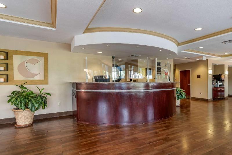 Comfort Suites Biloxi/Ocean Springs - image 6