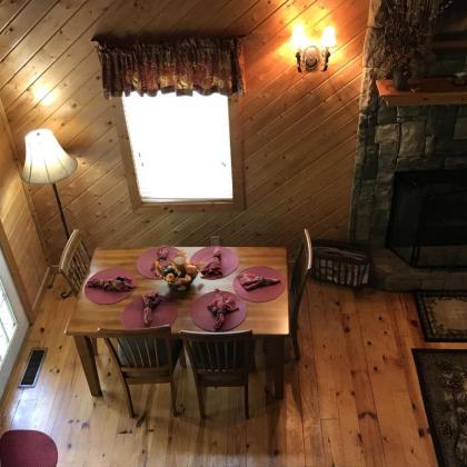 Iris Cabin - Cozy & Rustic Cabin With Stone Fireplace - image 12