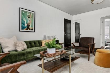 Luxury Art Deco Apartment In Downtown Boise - image 3