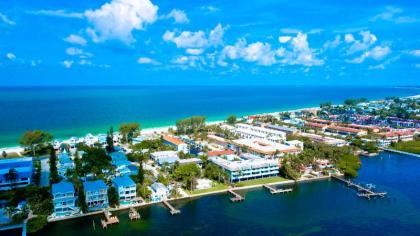 Anna maria Island Beach Palms 8B Bradenton Beach Florida