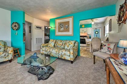 Lighthouse Cottage - Pet Friendly Bradenton Home - image 7