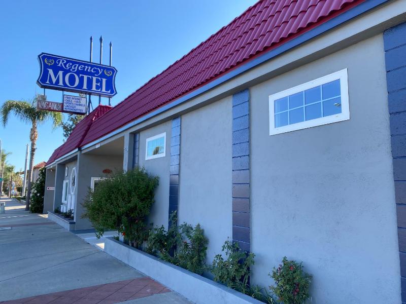 Regency Motel - main image