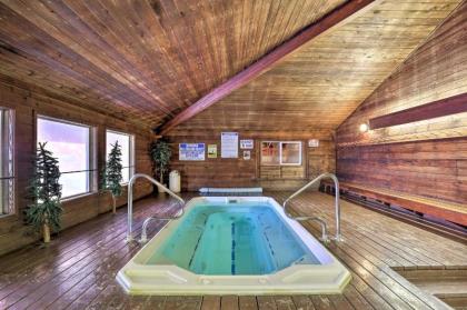 Slopeside Condo with Hot Tub and Game Room Access! - image 5