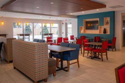 Holiday Inn Express & Suites Tonawanda - Buffalo Area an IHG Hotel - image 9