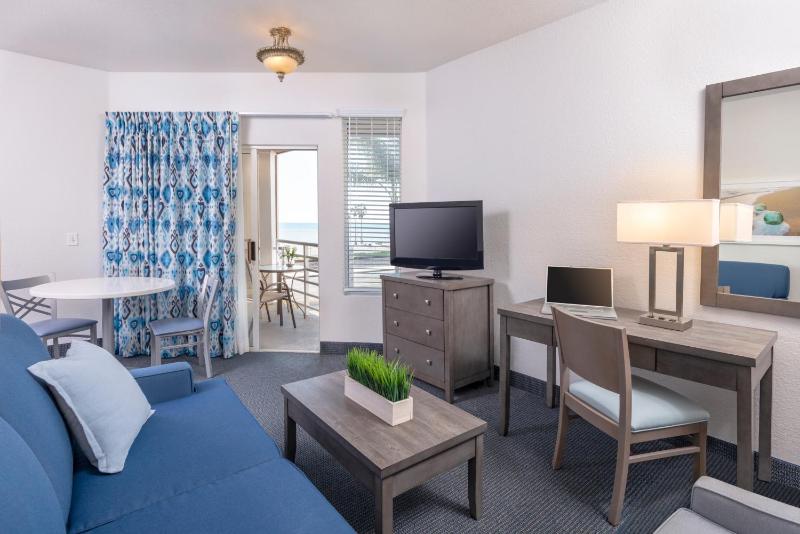 Beachfront Inn and Suites at Dana Point - image 5