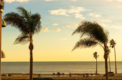 Beachfront Inn and Suites at Dana Point - image 7