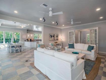 The Palm and Shell Captiva Island private luxury home with pool hot tub and beach access - image 9