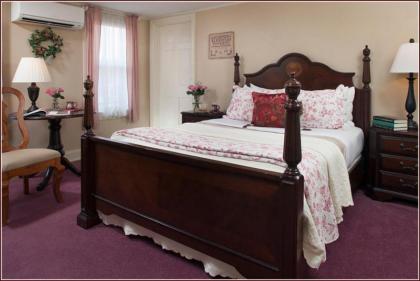 Carlisle House Bed and Breakfast - image 11