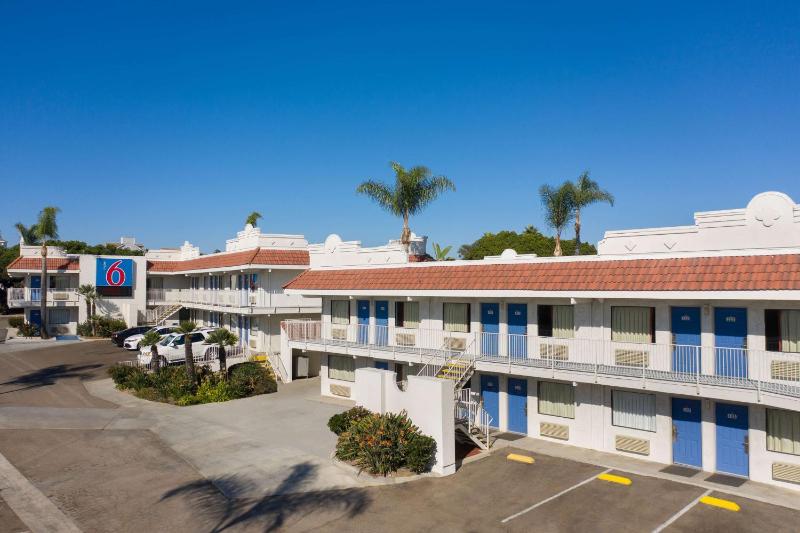 Motel 6-Carlsbad CA - East Near LEGOLAND - image 5