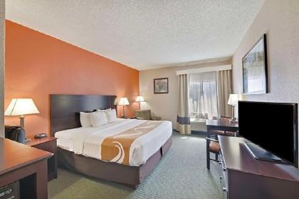 Quality Inn - image 4