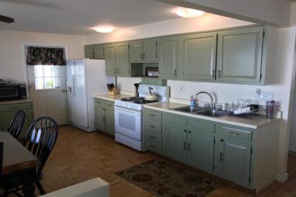 4 Bed 2 Bath Vacation home in Ossipee - image 11