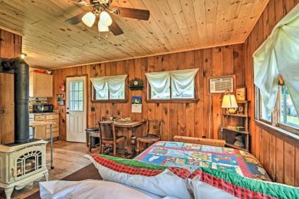 Charlevoix Cabin with Patio - Walk to Lake! - image 8