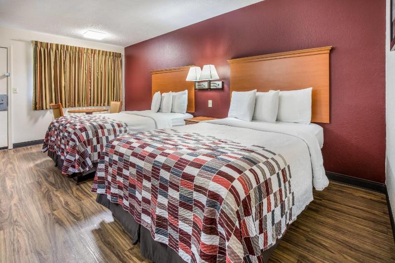 Red Roof Inn Chattanooga - Lookout Mountain - image 5