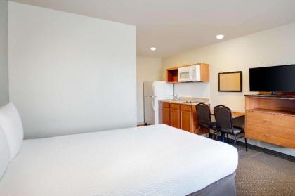 WoodSpring Suites Chesapeake-Norfolk Greenbrier - image 11