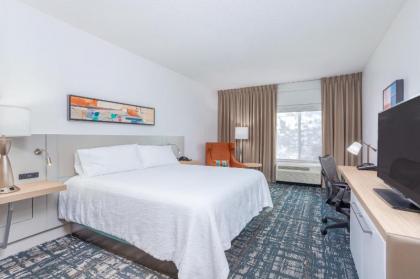 Hilton Garden Inn Cincinnati/Sharonville - image 9