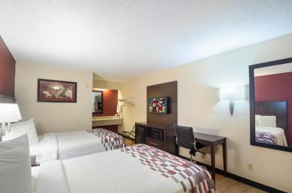 Red Roof Inn Cincinnati East - Beechmont - image 10